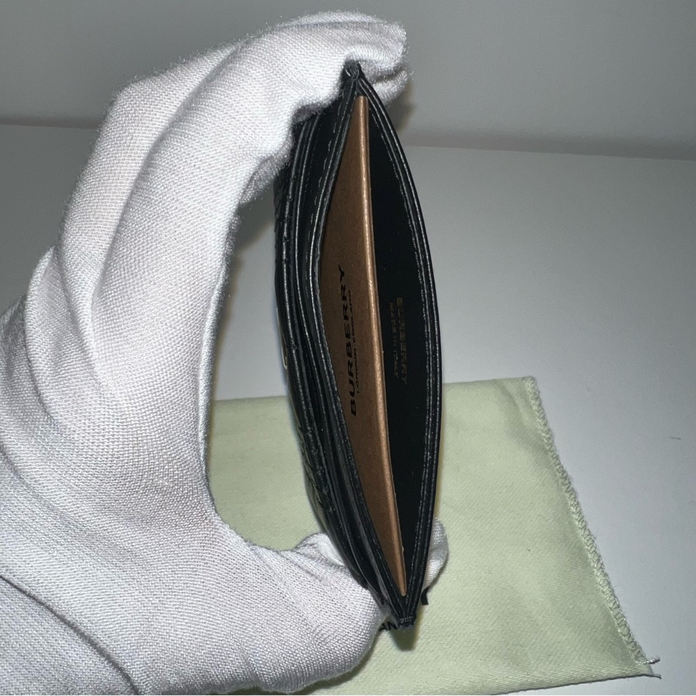 NWT Quilted Leather Card Case - Picture 5 of 7